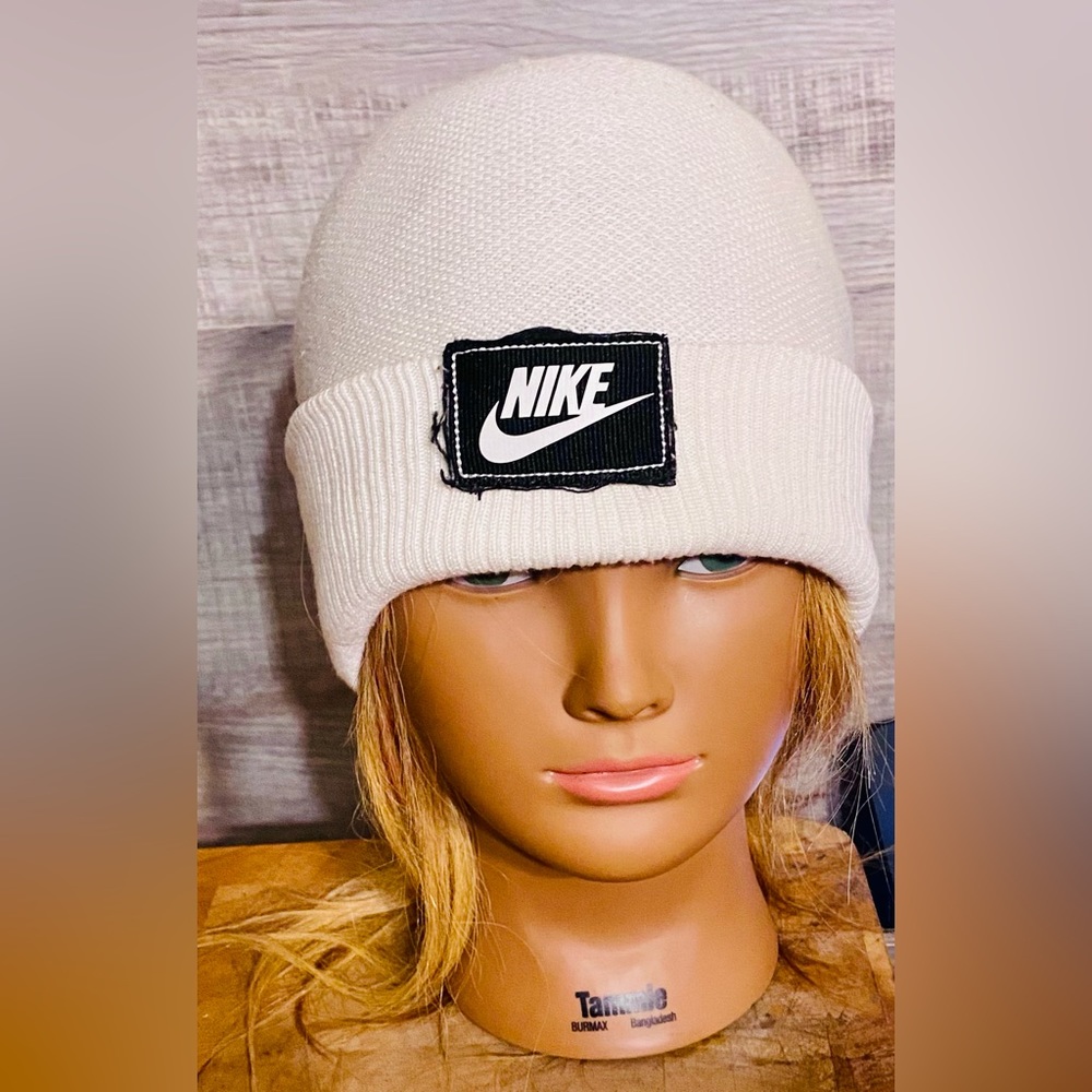 Unisex NIKE FUTURA CUFF KNIT BEANIE White One Size